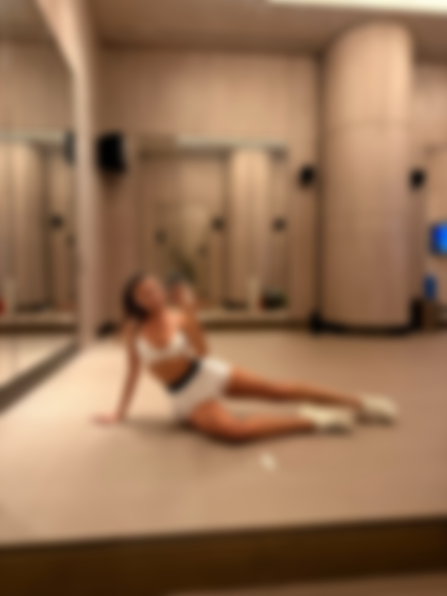 Анна Гуляева фото 4 - инфлюенсер для мероприятий